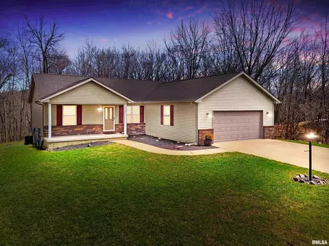 105 Kaylea Ct, East Peoria, IL 61611