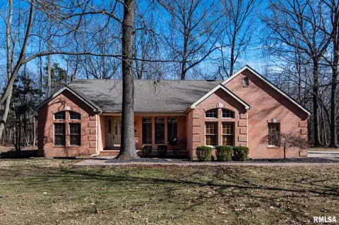 1818 Calico Rd, Marion, IL 62959
