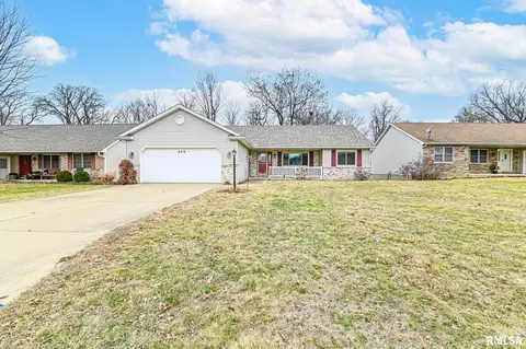 206 Lexington Dr, East Peoria, IL 61611