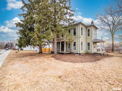 Exterior - 113 N 3rd St, Dunlap, IL 61525 photo 12 of 15