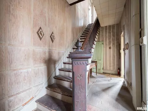 Entry Way - 113 N 3rd St, Dunlap, IL 61525 photo 1 of 2