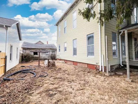 Exterior - 113 N 3rd St, Dunlap, IL 61525 photo 15 of 15