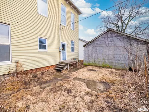 Exterior - 113 N 3rd St, Dunlap, IL 61525 photo 7 of 15