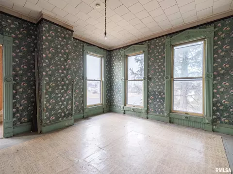 Bedroom - 113 N 3rd St, Dunlap, IL 61525 photo 4 of 22