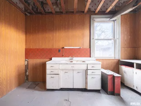 Kitchen - 113 N 3rd St, Dunlap, IL 61525 photo 2 of 3