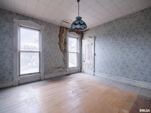 Bedroom - 113 N 3rd St, Dunlap, IL 61525 photo 12 of 22