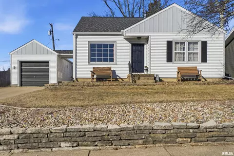 4921 N Everts Ct, Peoria, IL 61614
