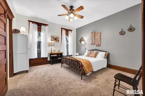 Bedroom - 1007 E Jefferson St, Bloomington, IL 61701 photo 1 of 10