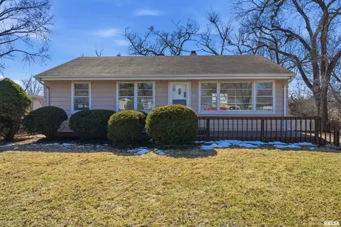 2230 W Cindy Ln, Peoria, IL 61614