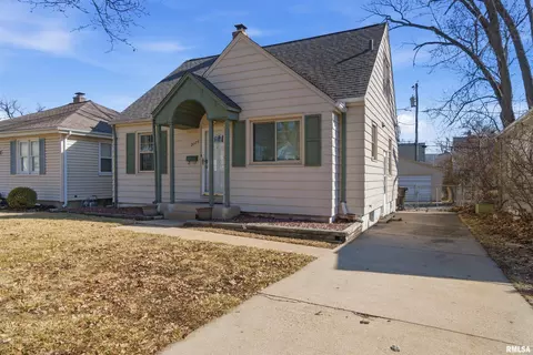 3124 N Isabell Ave, Peoria, IL 61604
