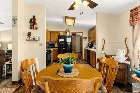 Dining - 1227 E Locust St, Canton, IL 61520 photo 1 of 2