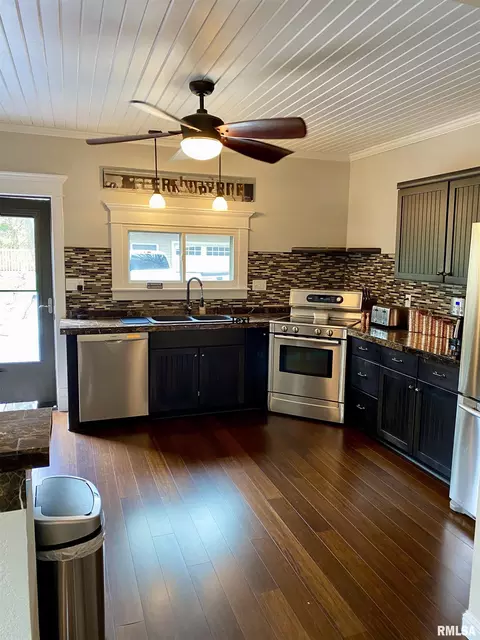 Kitchen - 648 S Randolph St, Macomb, IL 61455 photo 2 of 2