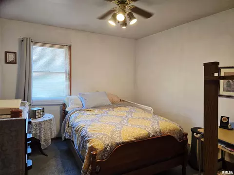 Bedroom - 1410 E Locust St, Canton, IL 61520 photo 2 of 10