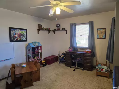Bedroom - 1410 E Locust St, Canton, IL 61520 photo 3 of 10