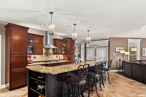 Kitchen - 1017 S Copperpoint Dr, Dunlap, IL 61525 photo 1 of 10