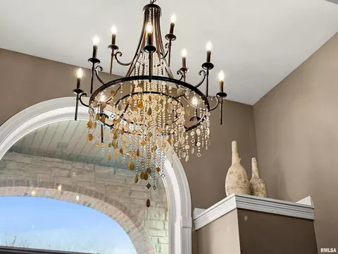 Entry Way - 1017 S Copperpoint Dr, Dunlap, IL 61525 photo 2 of 5