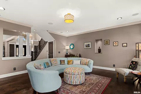 Living - 1017 S Copperpoint Dr, Dunlap, IL 61525 photo 4 of 10