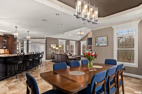 Dining - 1017 S Copperpoint Dr, Dunlap, IL 61525 photo 6 of 9