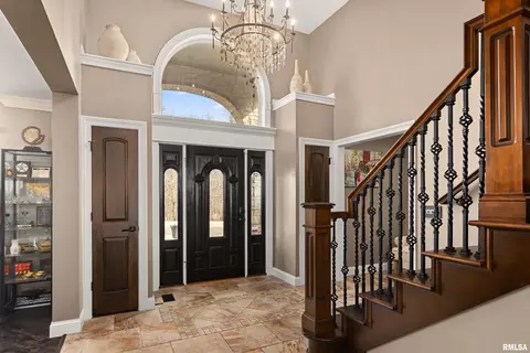 Entry Way - 1017 S Copperpoint Dr, Dunlap, IL 61525 photo 1 of 5