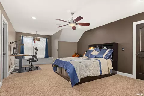 Bedroom - 1017 S Copperpoint Dr, Dunlap, IL 61525 photo 4 of 9