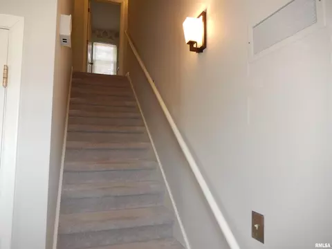 Entry Way - 1418 Joseph St, Macomb, IL 61455 photo 2 of 3