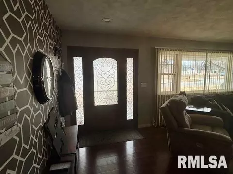 Entry Way - 103 Penny Ln, Macomb, IL 61455 photo 1 of 1