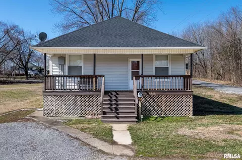 1414 Newton Ave, Johnston City, IL 62951