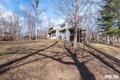 14030 Lara Trce, Bloomington, IL 61705