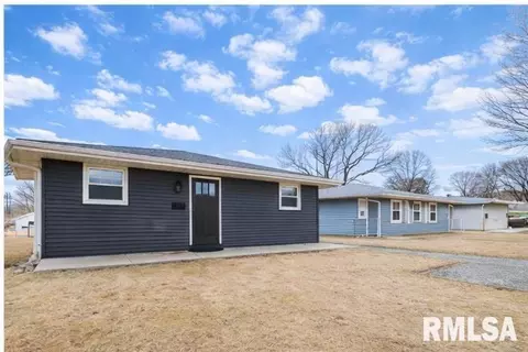 101 Durant St, Morton, IL 61550