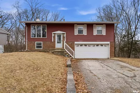 5825 N Mar Vista Dr, Peoria, IL 61614
