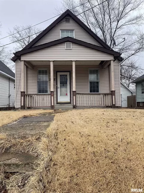 2328 N Ellis St, Peoria, IL 61604