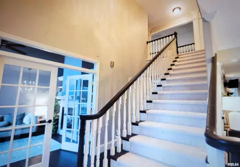 Entry Way - 703 Mayfair Ct, Germantown Hills, IL 61548 photo 1 of 3