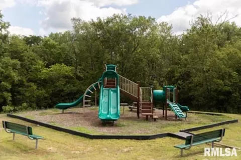 View/Area - 703 Mayfair Ct, Germantown Hills, IL 61548 photo 3 of 3