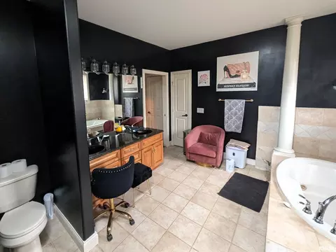 Bath - 703 Mayfair Ct, Germantown Hills, IL 61548 photo 2 of 4