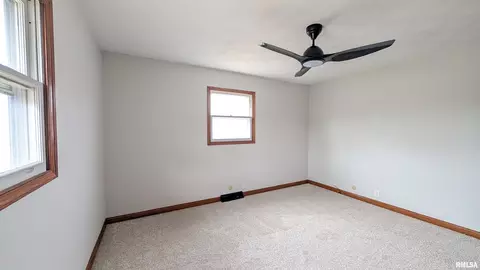 Bedroom - 1267 E Locust St, Canton, IL 61520 photo 4 of 8