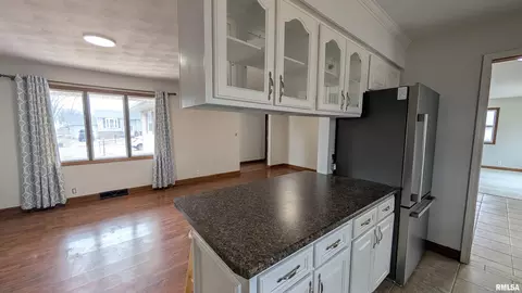 Kitchen - 1267 E Locust St, Canton, IL 61520 photo 5 of 5