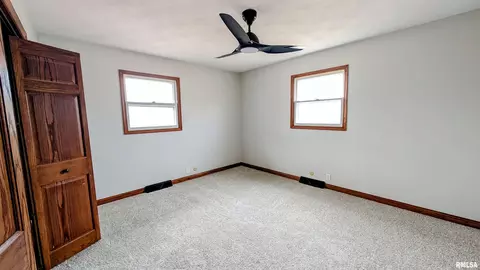 Bedroom - 1267 E Locust St, Canton, IL 61520 photo 6 of 8