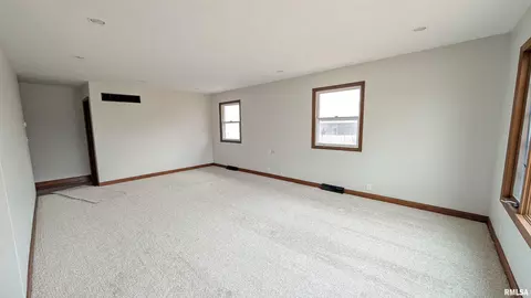 Living - 1267 E Locust St, Canton, IL 61520 photo 13 of 13