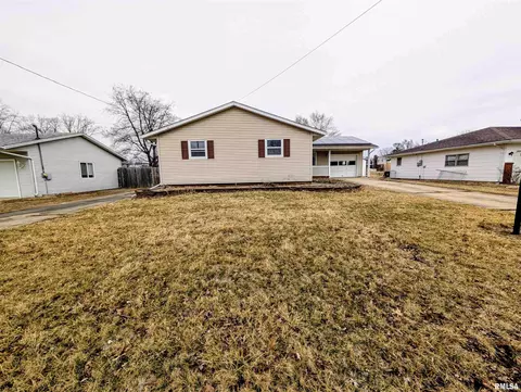 Other - 1267 E Locust St, Canton, IL 61520 photo 2 of 8