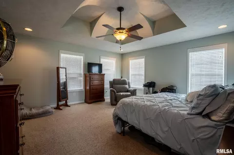 Bedroom - 304 Eric Dr, Herrin, IL 62948 photo 1 of 4