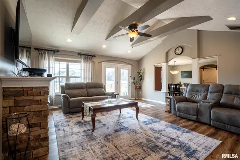 Other - 304 Eric Dr, Herrin, IL 62948 photo 1 of 11