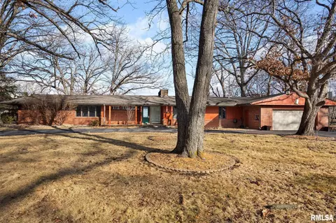 204 W Detweiller Dr, Peoria, IL 61615