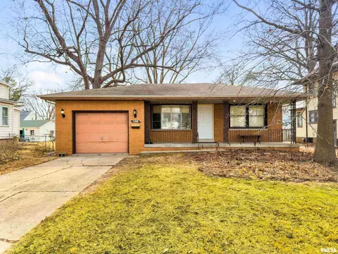 2408 W Moss Ave, West Peoria, IL 61604