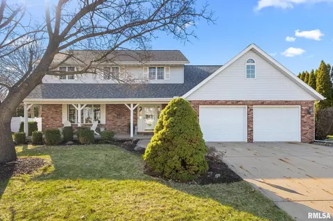 121 Woodcrest Ave, Morton, IL 61550