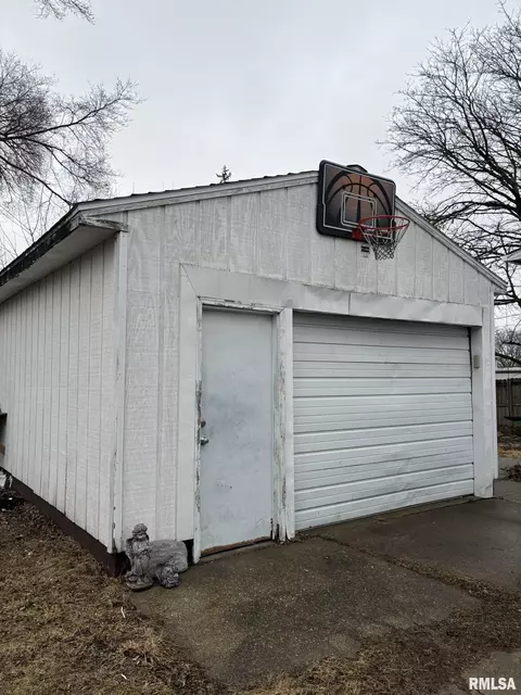Other - 506 Elm St, Canton, IL 61520 photo 2 of 14