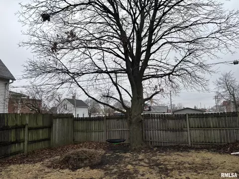 Exterior - 506 Elm St, Canton, IL 61520 photo 1 of 1