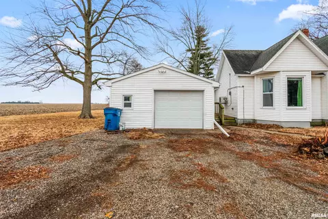 102 S Eastern Ave, Minier, IL 61759 photo 32