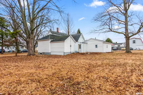 102 S Eastern Ave, Minier, IL 61759 photo 36