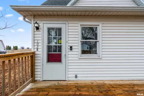 102 S Eastern Ave, Minier, IL 61759 photo 33