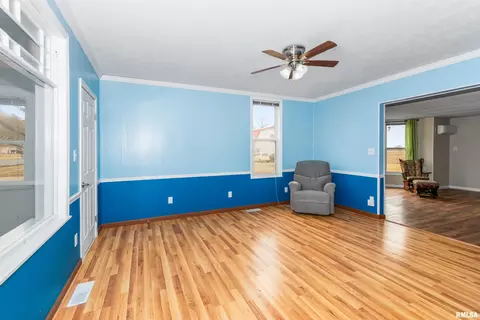 102 S Eastern Ave, Minier, IL 61759 photo 11